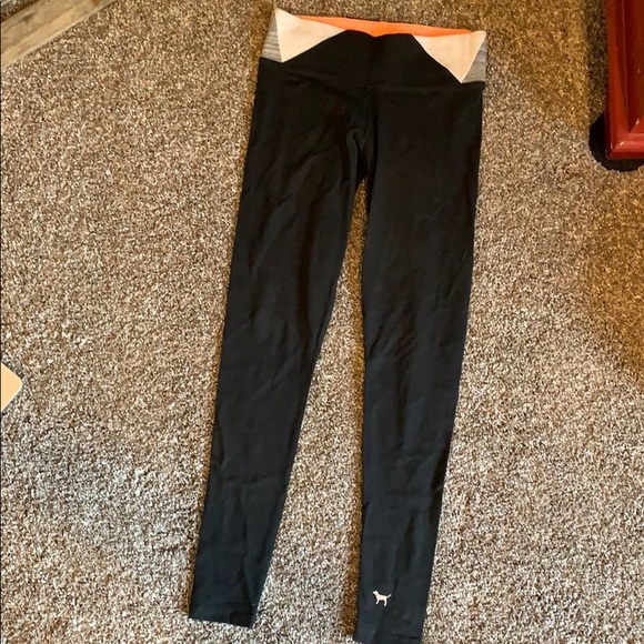 PINK Victoria's Secret Pants - 🌻PINK Victoria’s Secret leggings